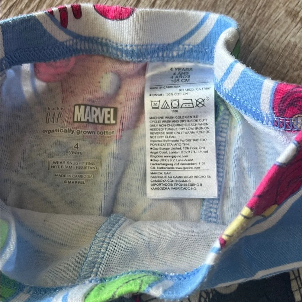 Gap Marvel Organic Brushed Cotton PJ Set size 4